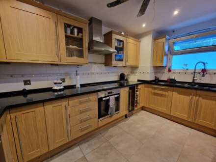 4 Bedroom Apartment, Cumberland Terraces - South District