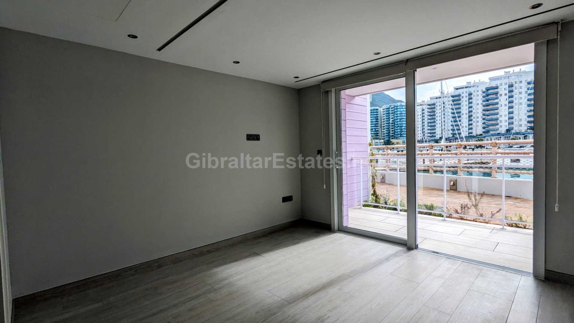 Marina Club, Image 9