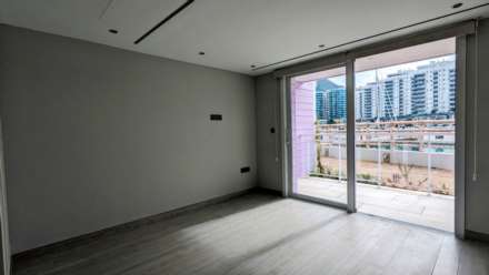 Marina Club, Image 9