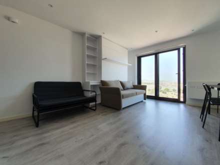The Hub, Image 3