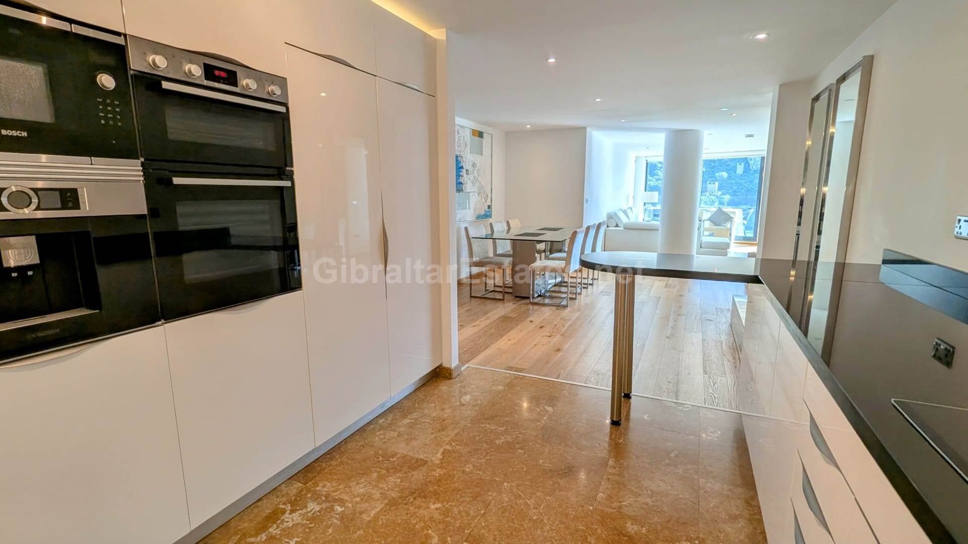 Penthouse, Ocean Village, Image 8