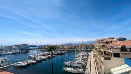 Cormorant Wharf, Image 14
