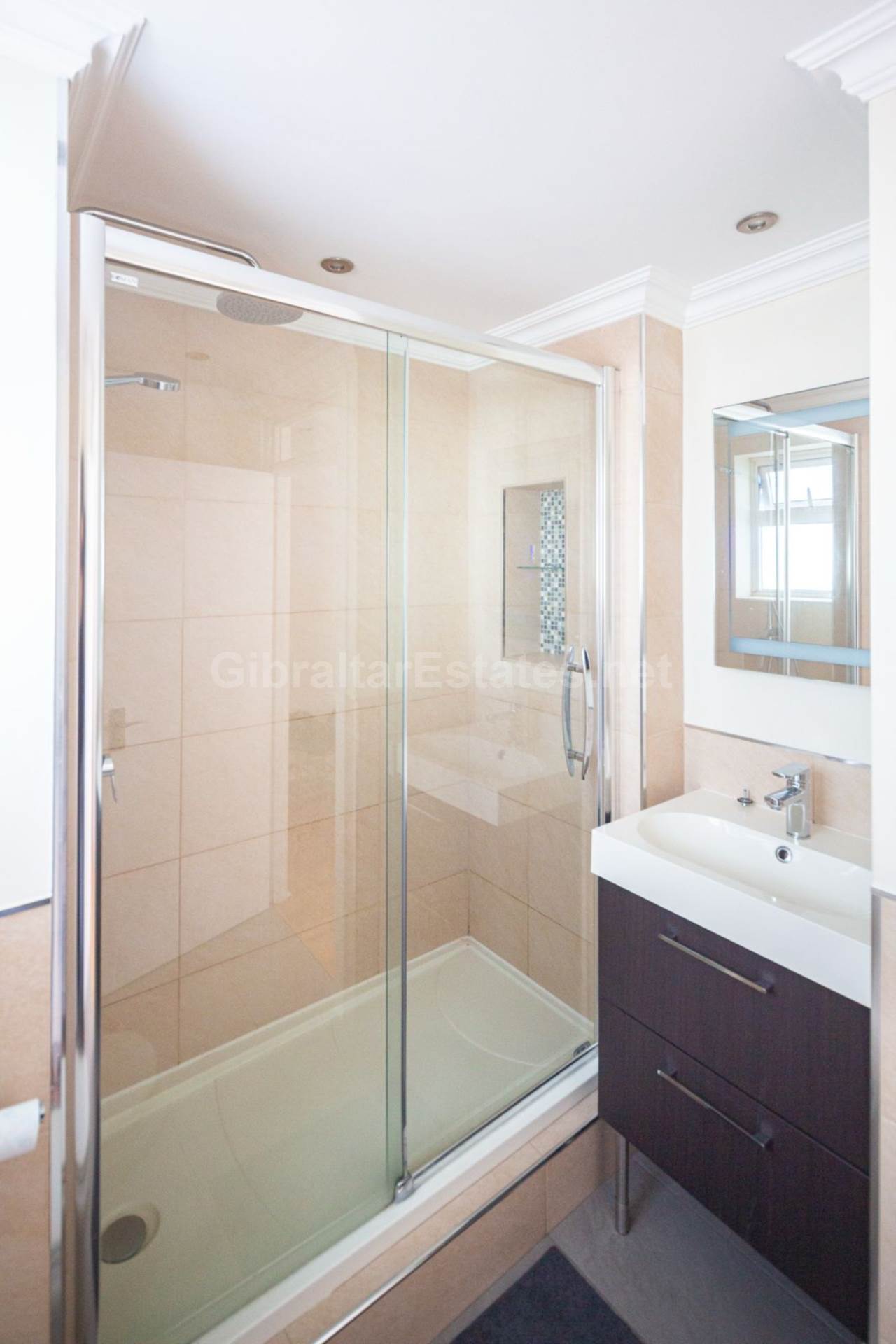 Marina Court, Image 17