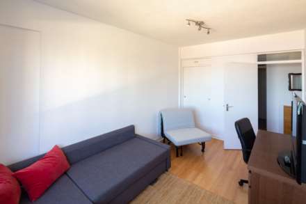 Marina Court, Image 14