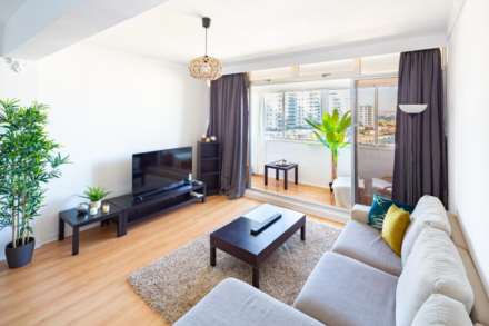 Marina Court, Image 4