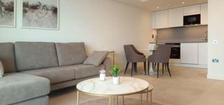 Eurocity Carrara, Image 2