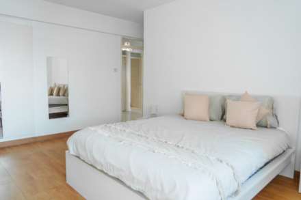 Marina Court, Image 5