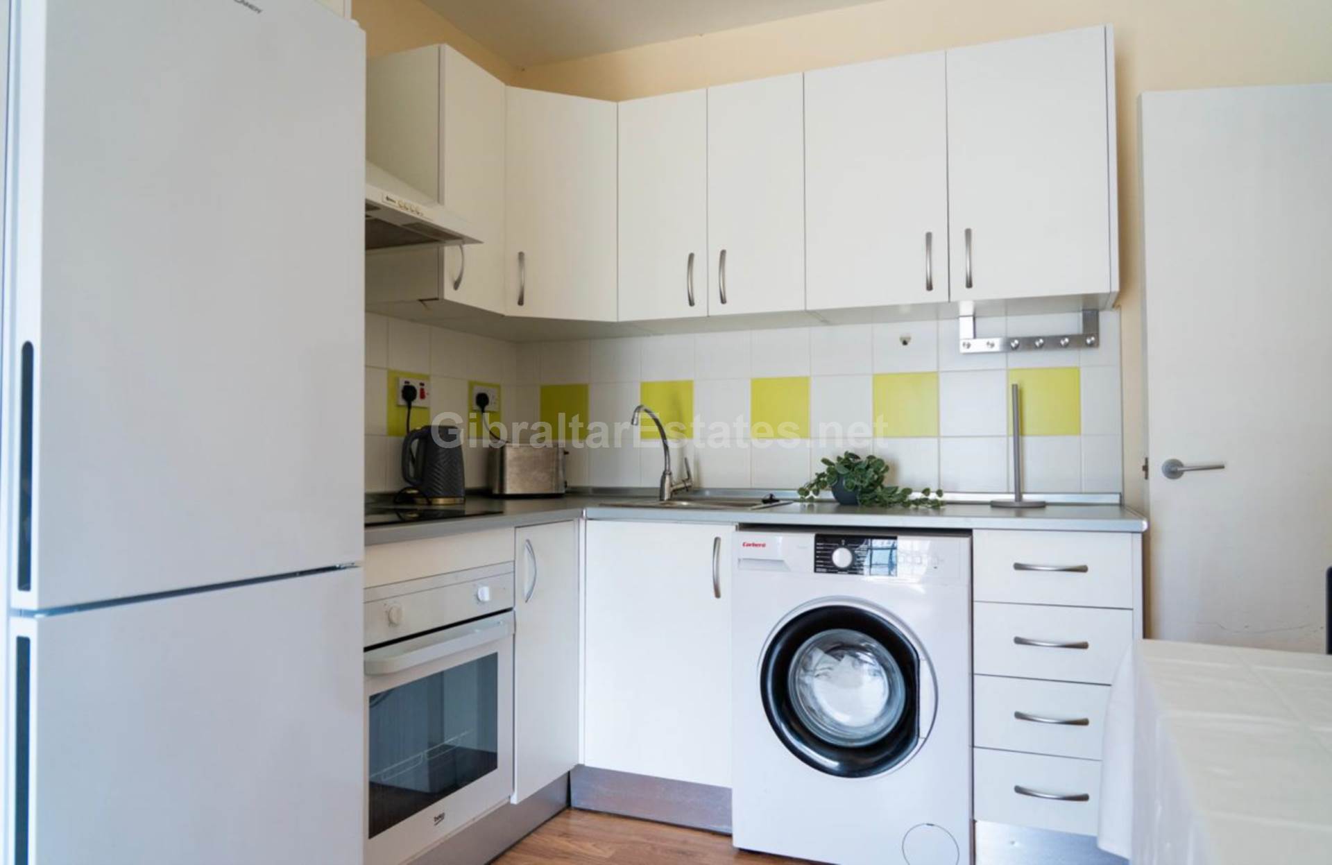 Cornwalls Lane, Town Area, Image 4