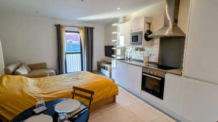 The Residence, Image 4