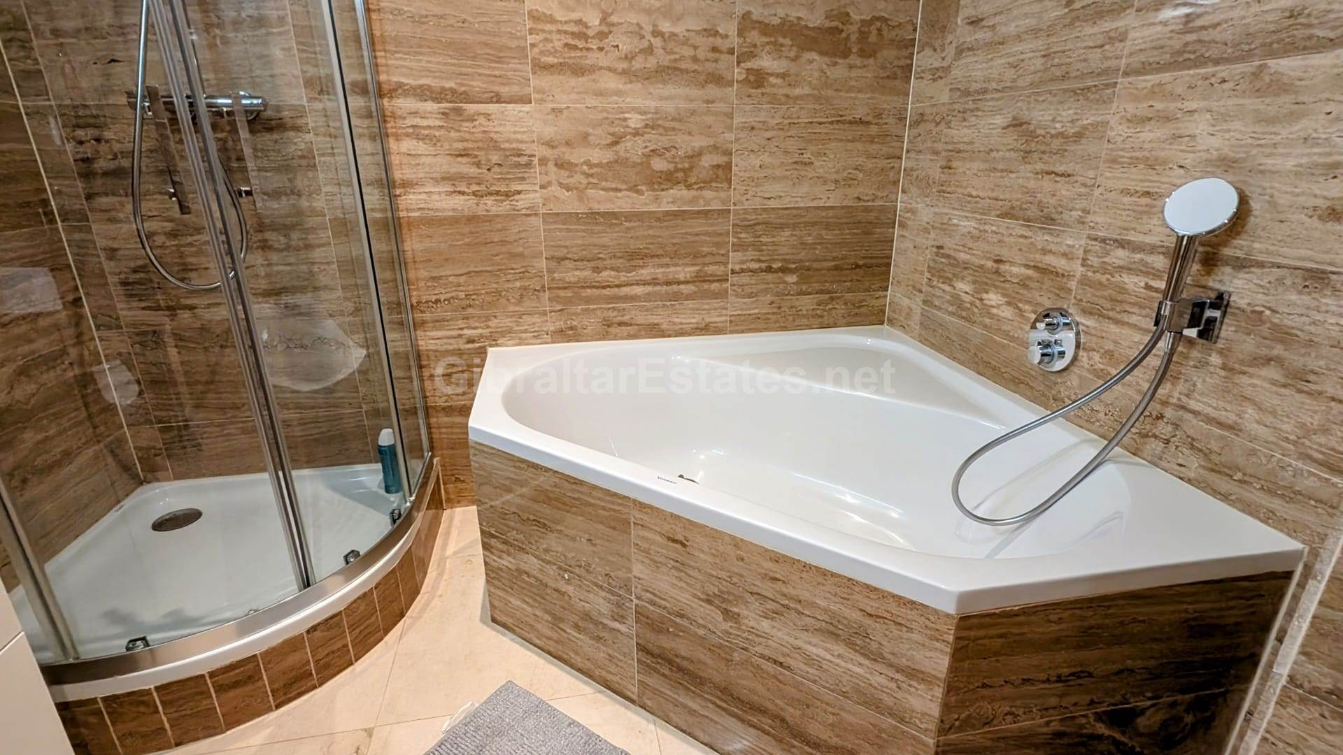 Penthouse, Ocean Village, Image 14