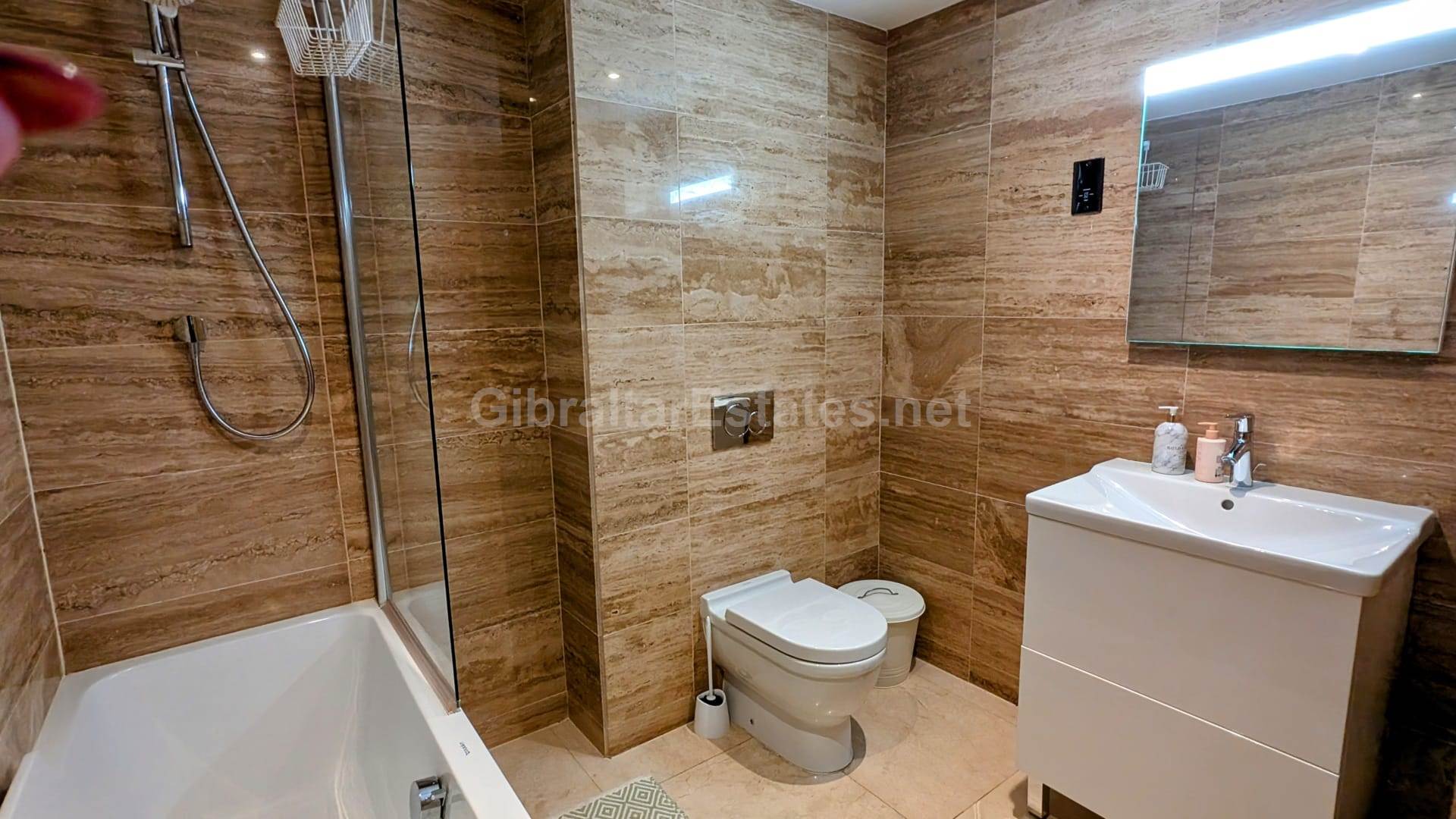 Penthouse, Ocean Village, Image 16