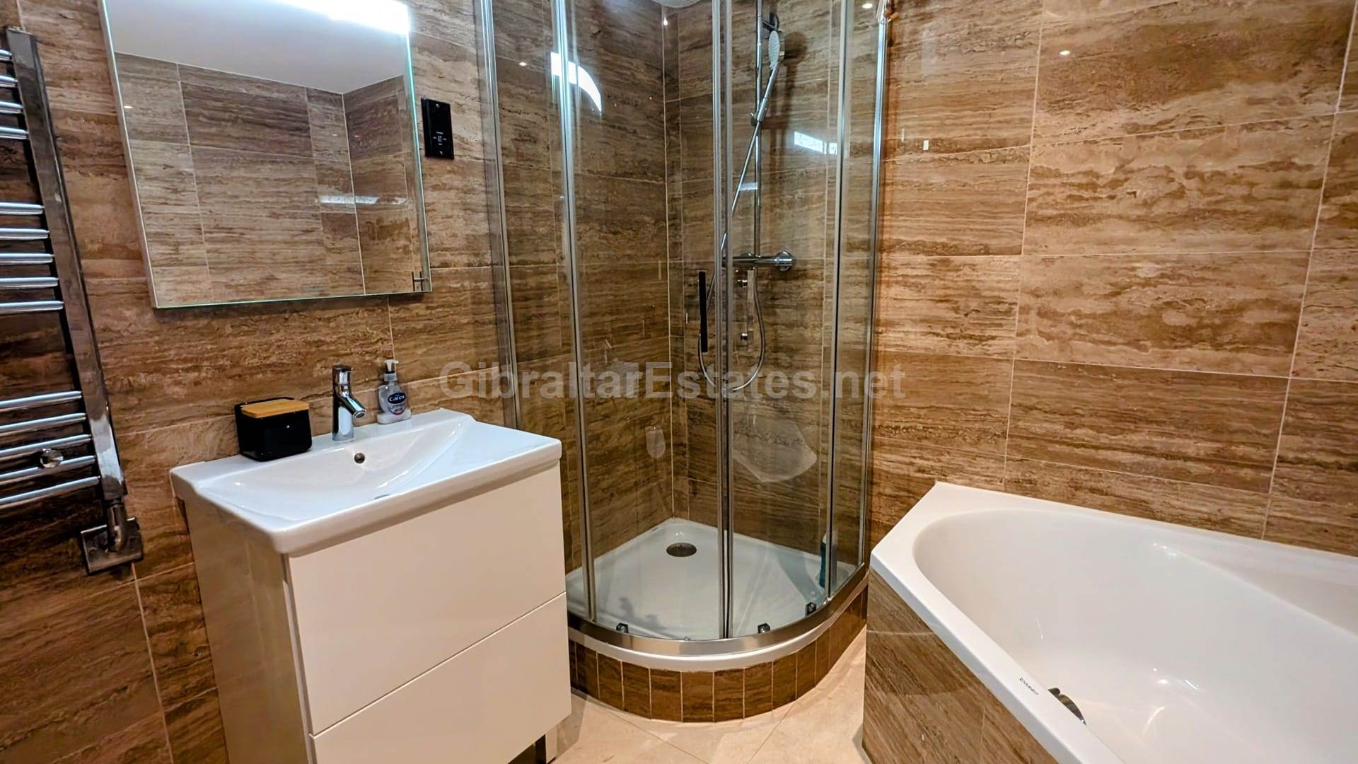 Penthouse, Ocean Village, Image 17