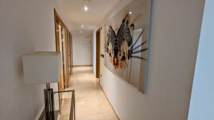 Penthouse, Ocean Village, Image 11