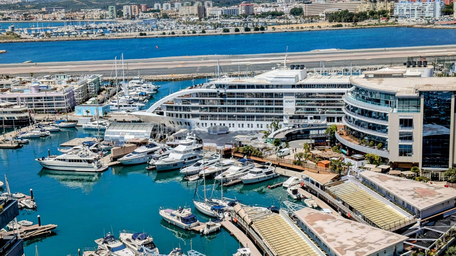 Majestic Penthouse Ocean Village, Image 10