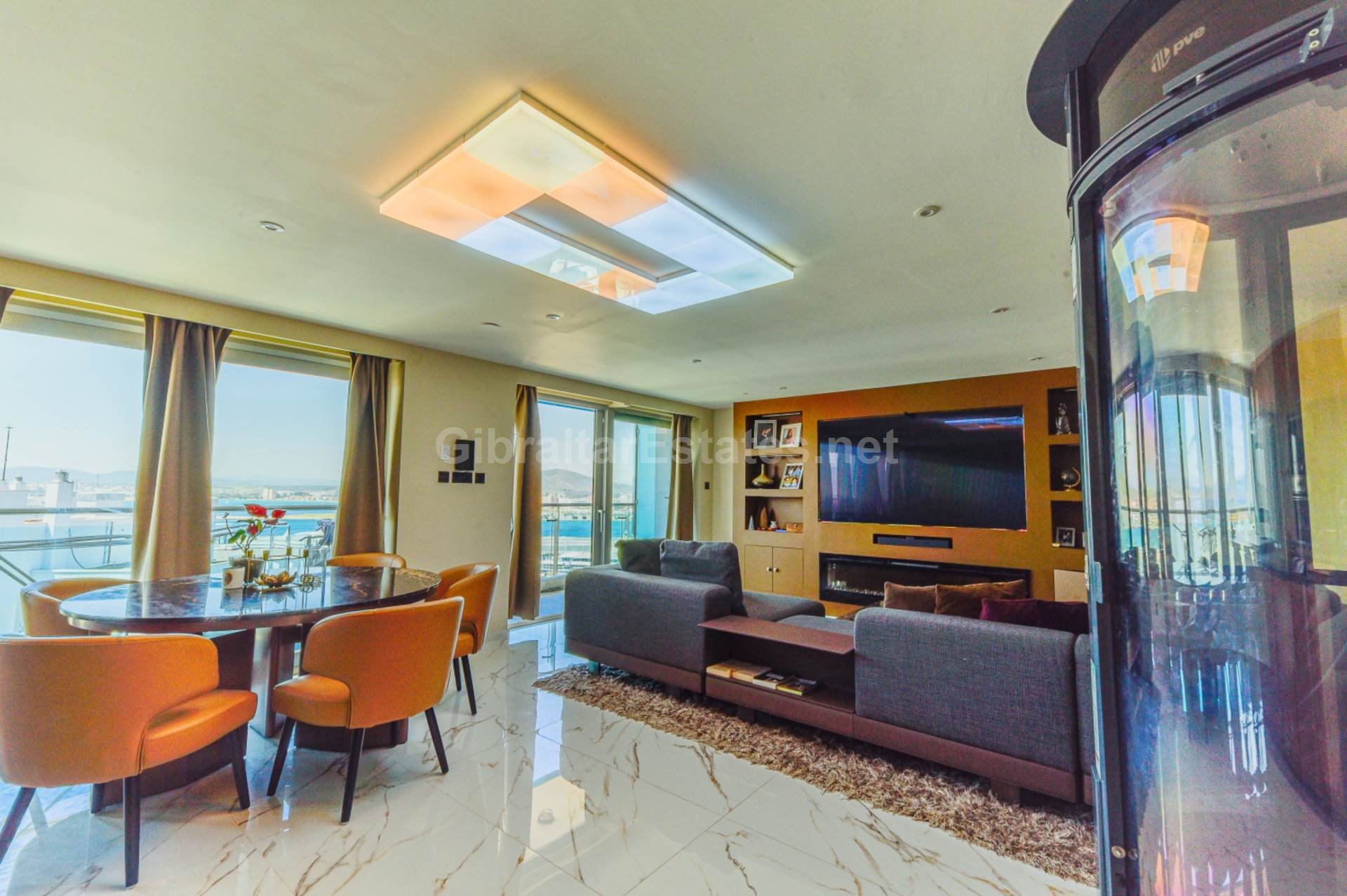 Majestic Penthouse Ocean Village, Image 2