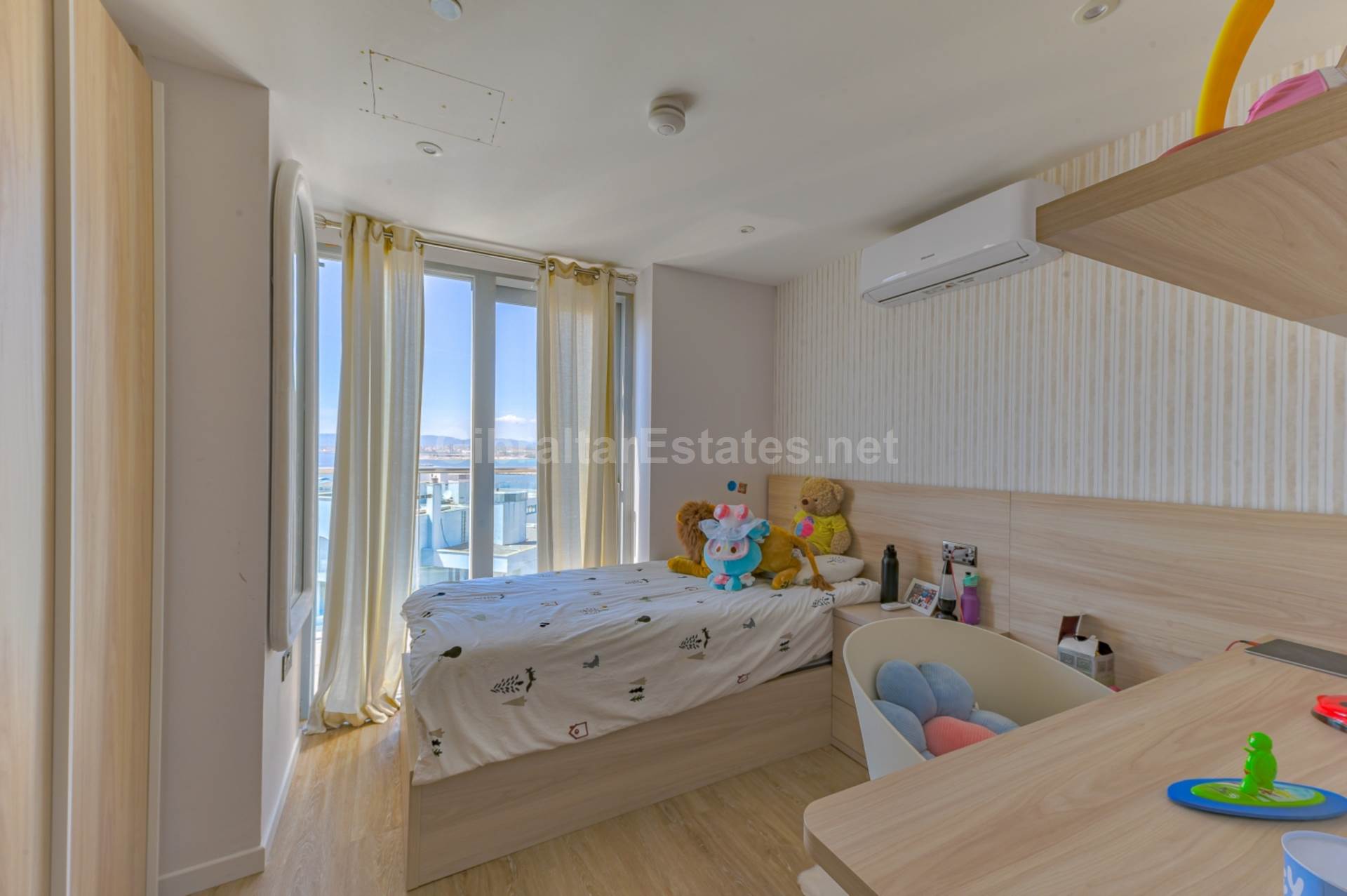 Majestic Penthouse Ocean Village, Image 8