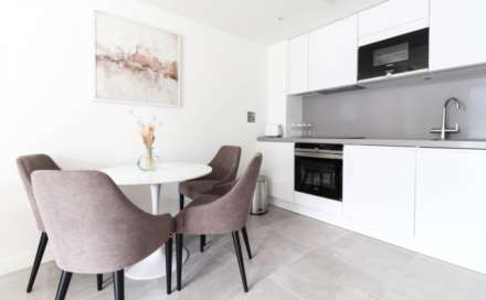 Eurocity Carrara, Image 6