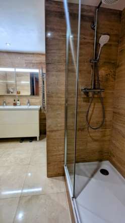 Ocean Spa Plaza, Gibraltar, Image 9