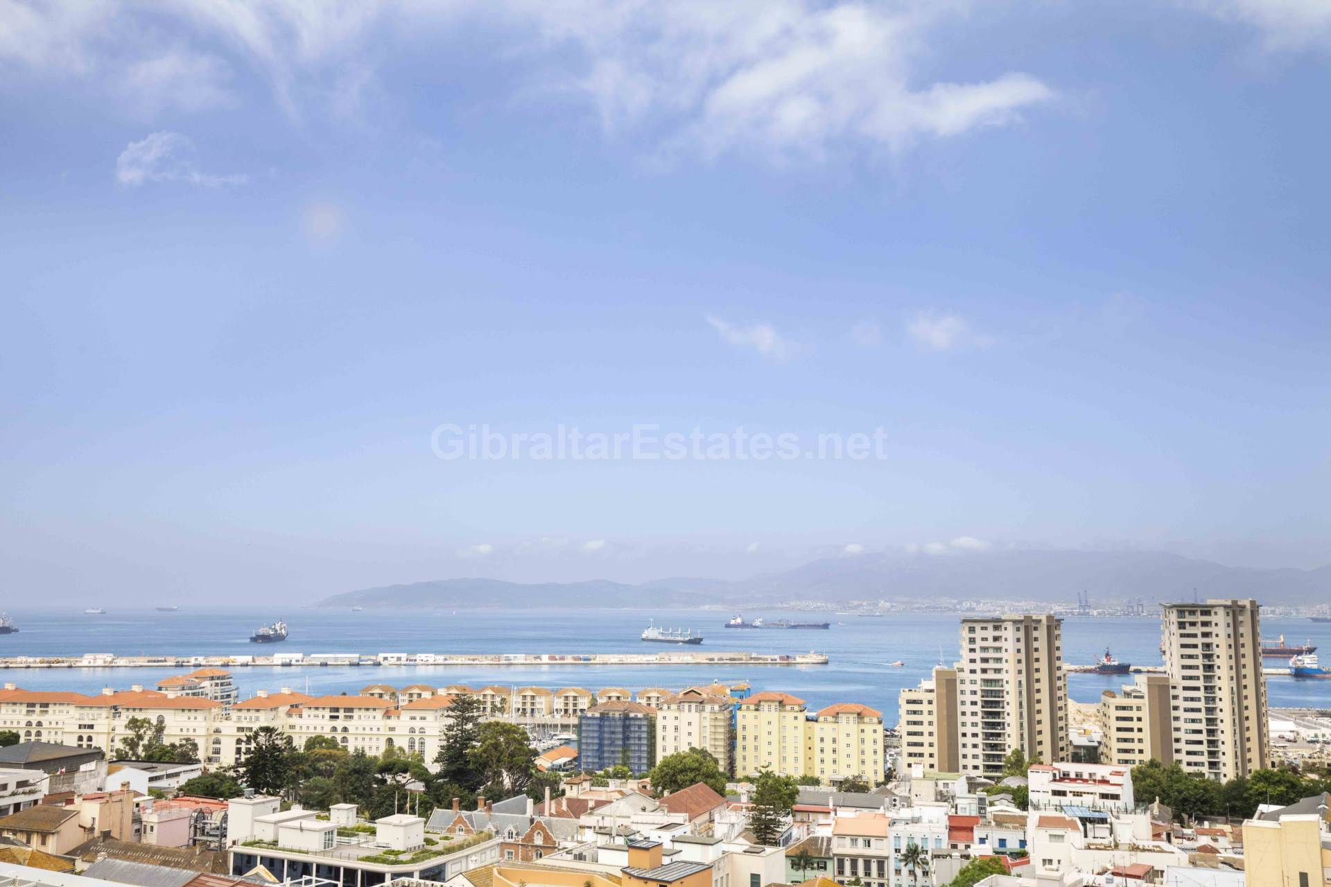 Upper Town /   Private Parking with Direct Access to the Property, Image 22