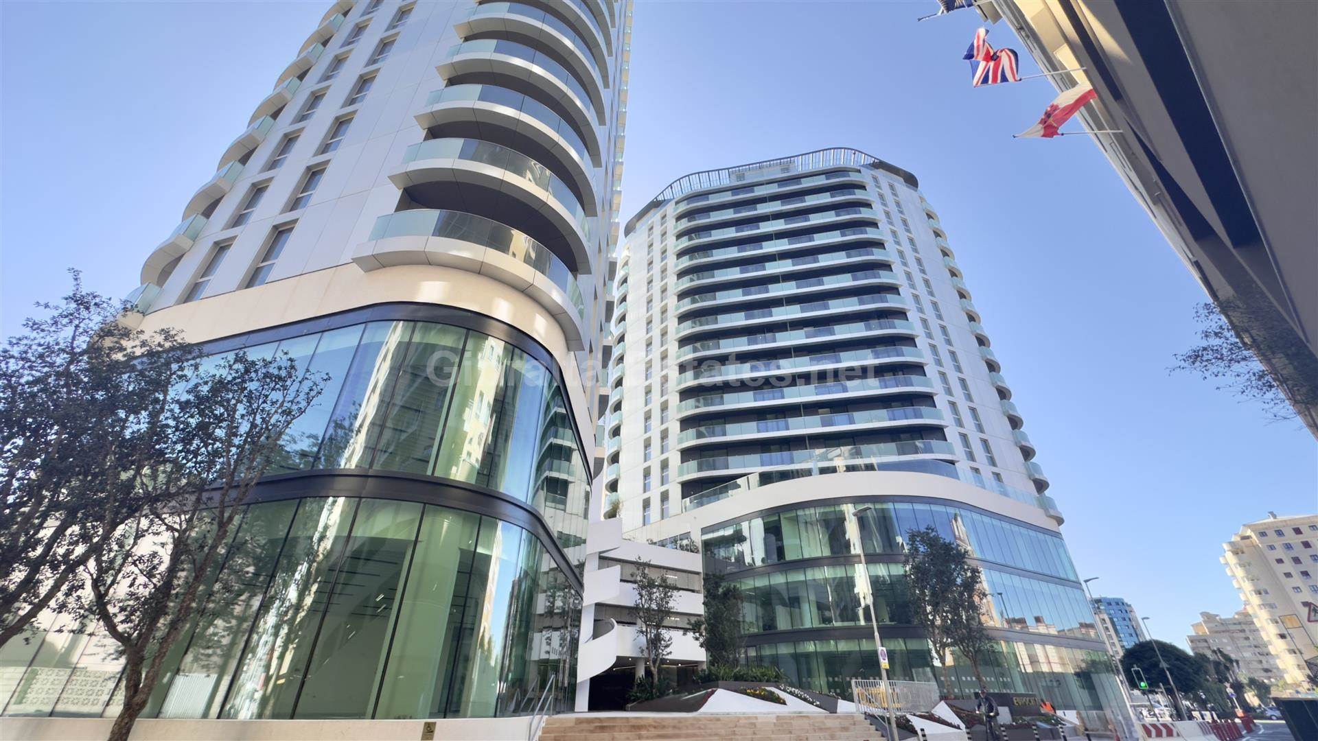Eurocity Commercial, Image 1