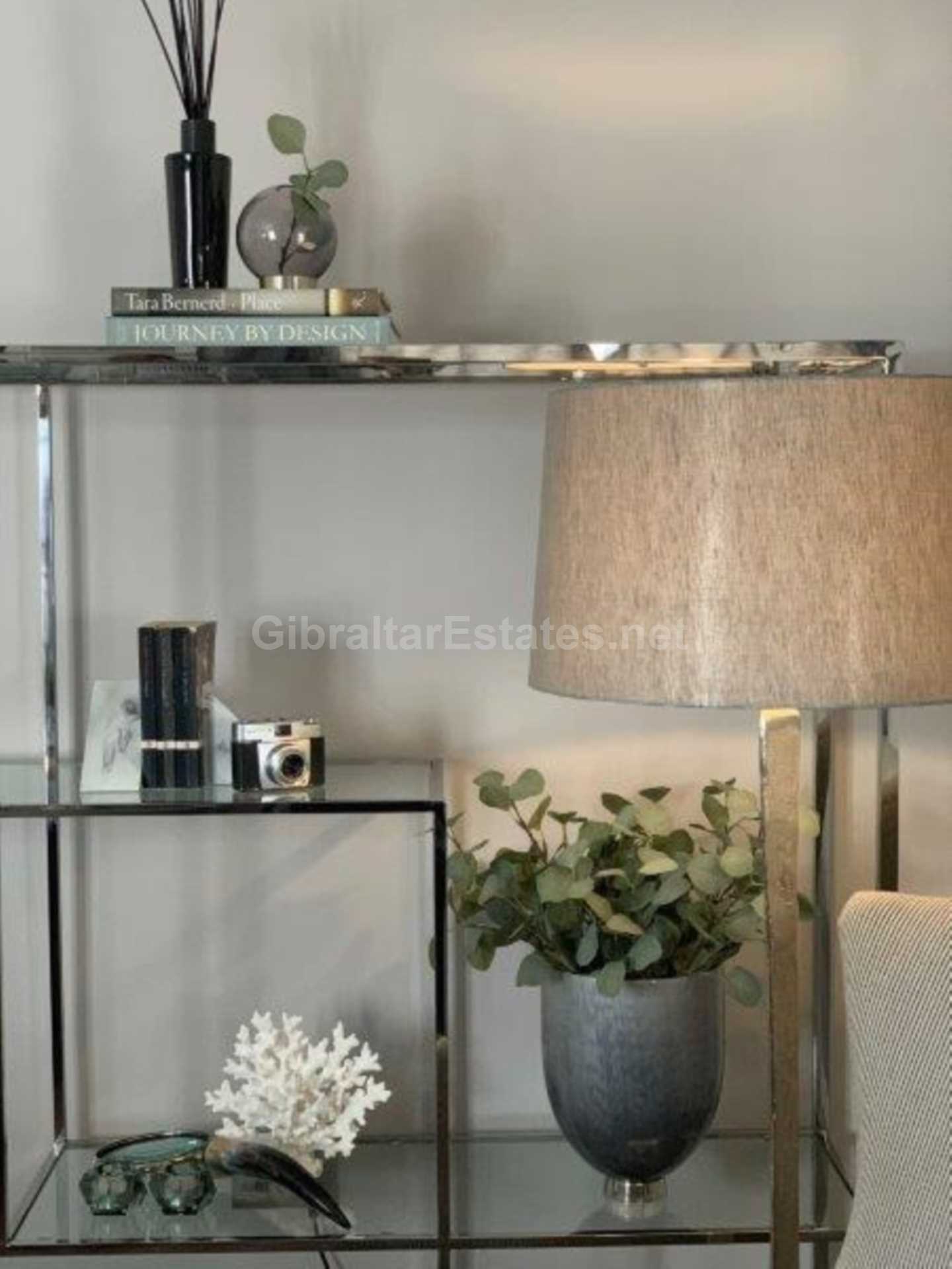 Magnificent Penthouse - Town Center, Image 9