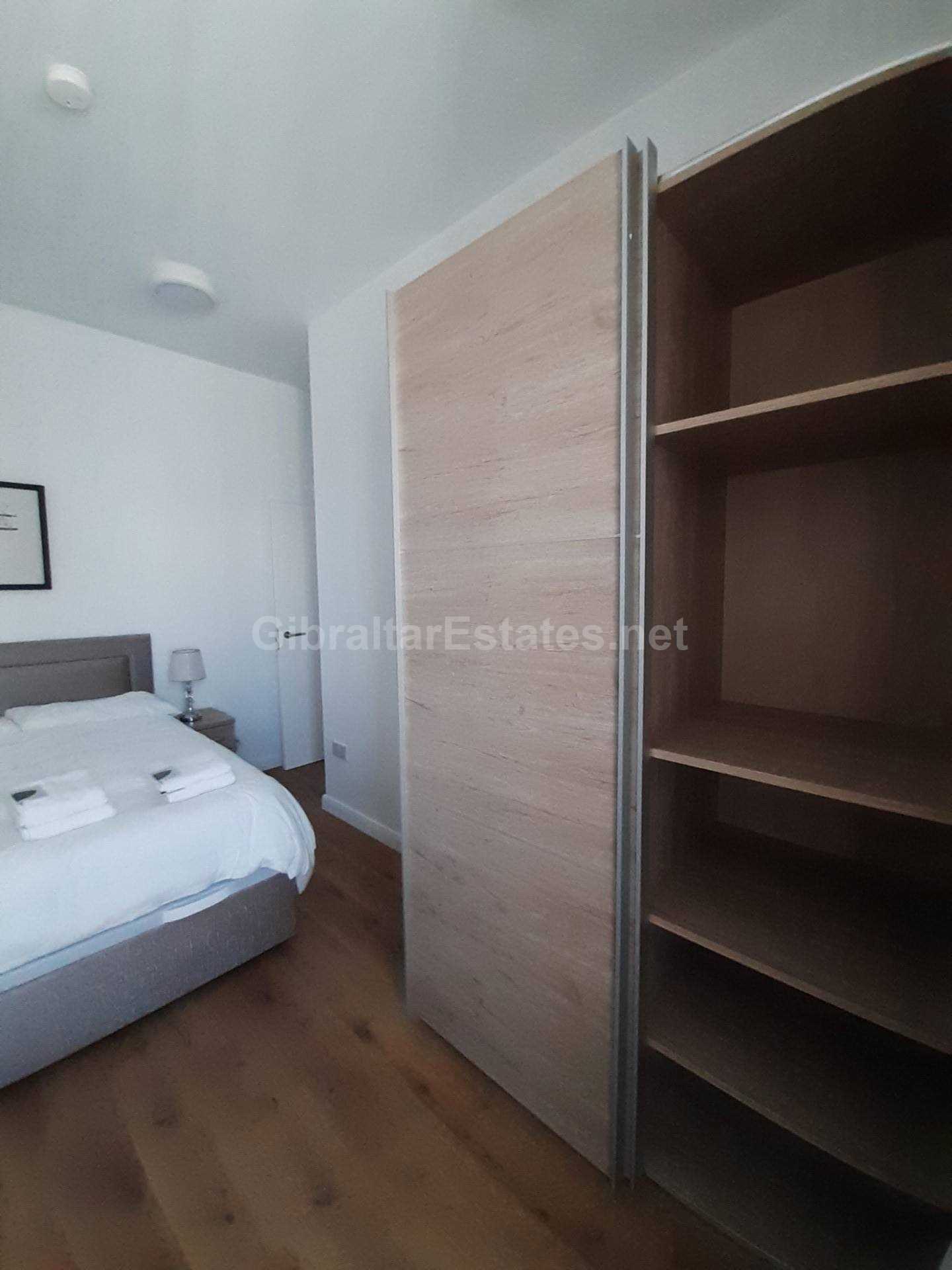 Main Street, Image 6