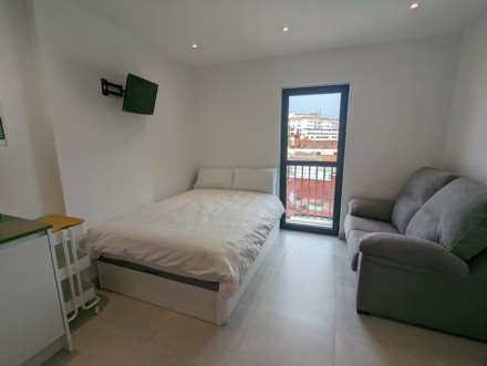 The Residence, Image 4
