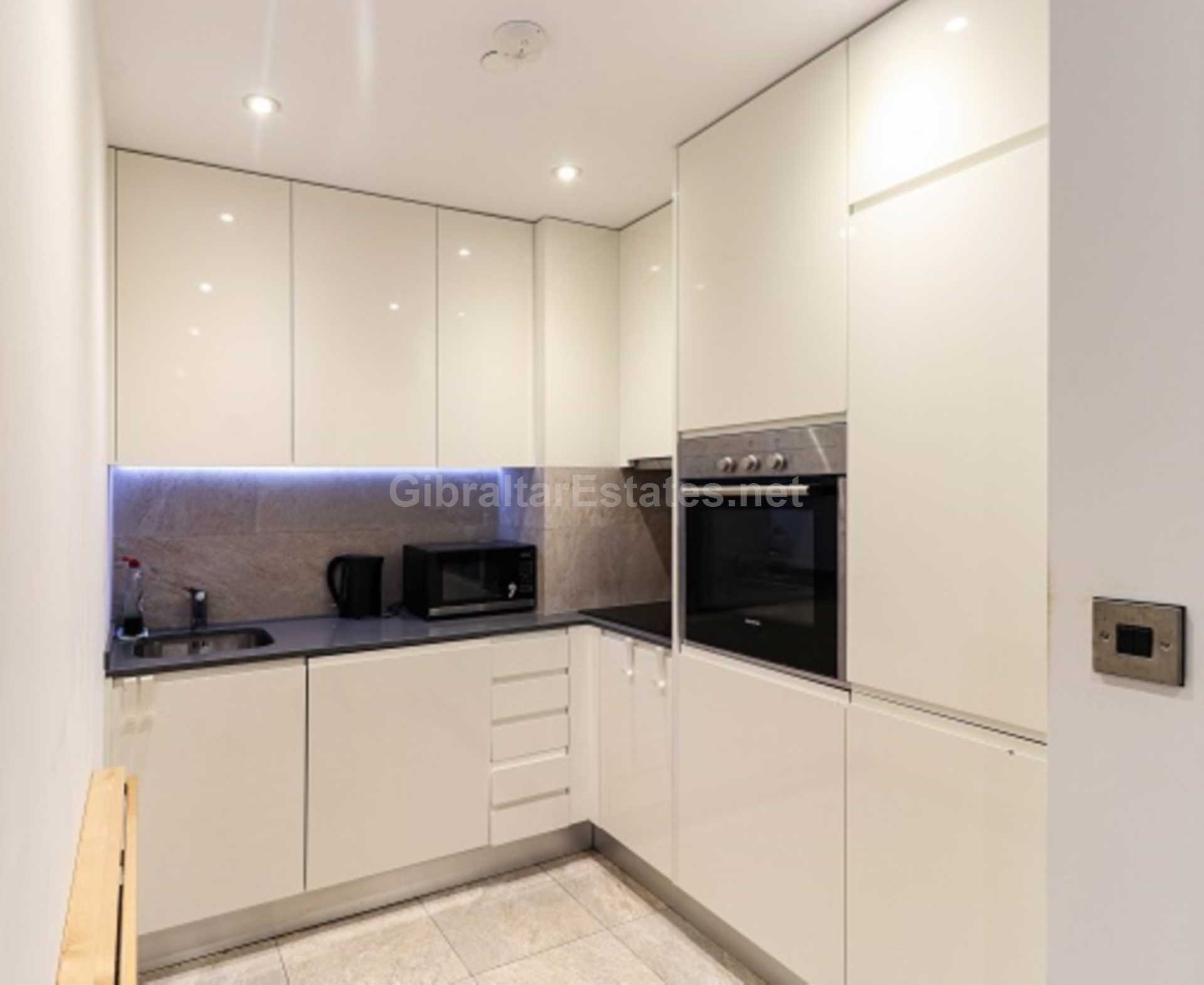 West One, Eurotowers, Image 2