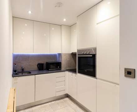 West One, Eurotowers, Image 2