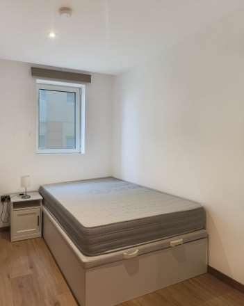 West One, Eurotowers, Image 9