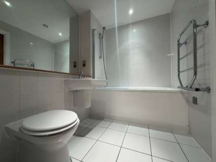 XQ7, Taylorson Street South, Salford Quays, M5 3FY, Image 6