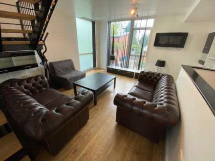 Bell Crescent, Beswick, Manchester, M11 3UA, Image 2