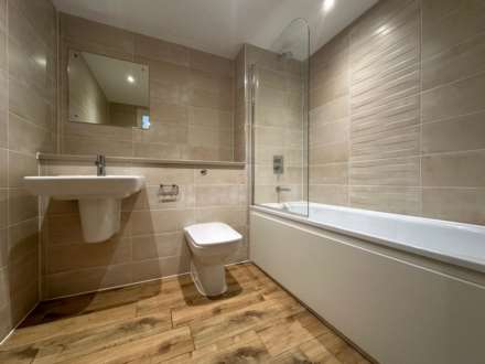 Manchester Waters, 1 Pomona Strand, Old Trafford, Manchester, M16 0YD, Image 12