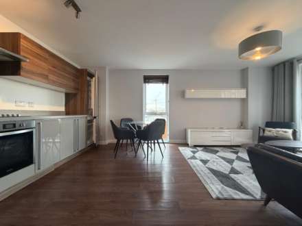 Lowry Wharf, The Riley Building, Derwent Street, Salford, M5 4TA, Image 3