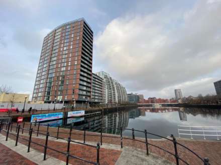 City Lofts, 94 The Quays, Salford Quays, M50 3TS, Image 1