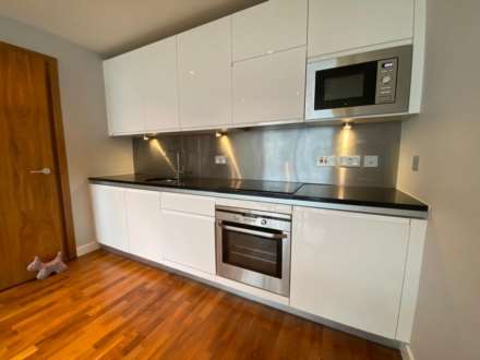 City Lofts, 94 The Quays, Salford Quays, M50 3TS, Image 6