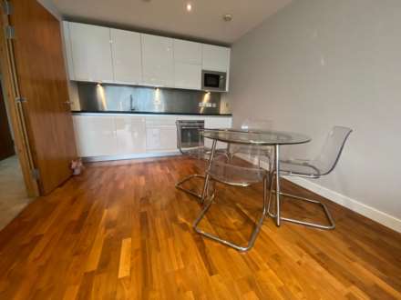 City Lofts, 94 The Quays, Salford Quays, M50 3TS, Image 7