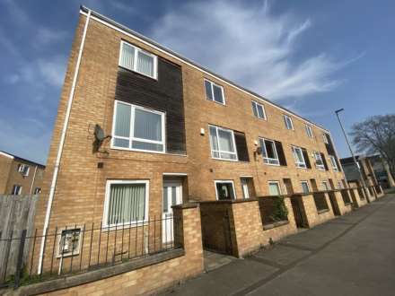 Lauderdale Crescent, Plymouth Grove, Manchester, M13 9FD