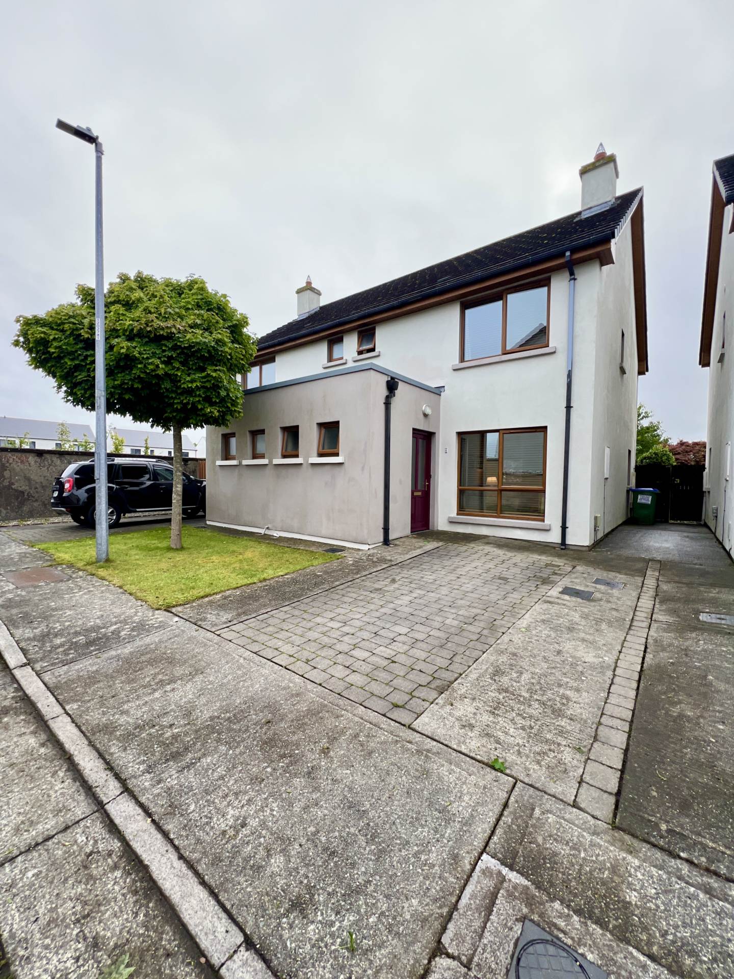 Cahermoneen, Tralee