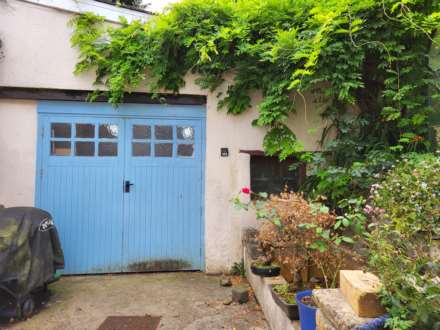 Queen Street, Colyton, Devon, Image 21