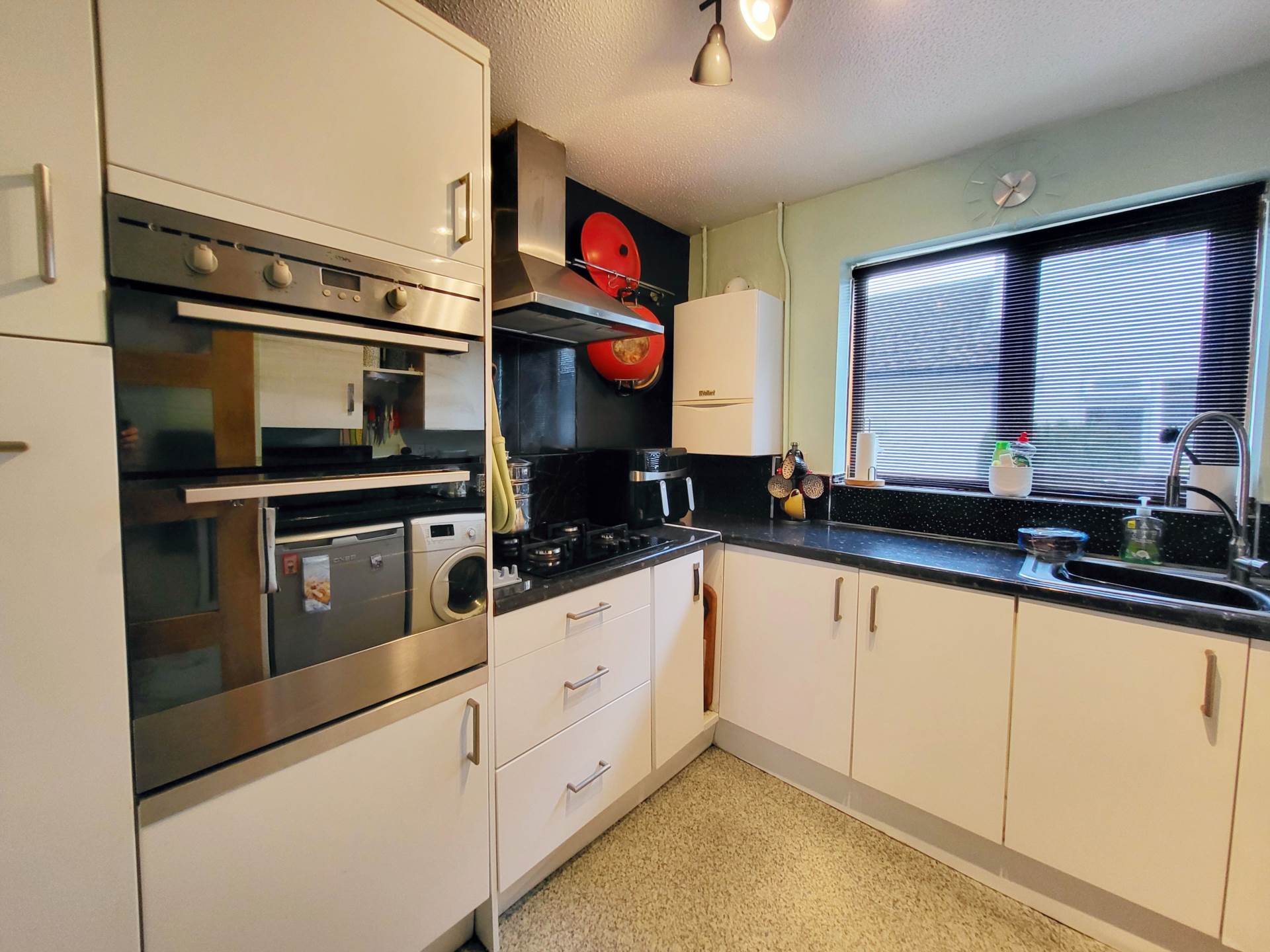 St Johns Close, Colyton, Image 5