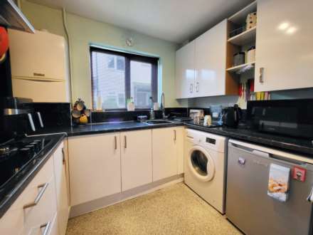 St Johns Close, Colyton, Image 6
