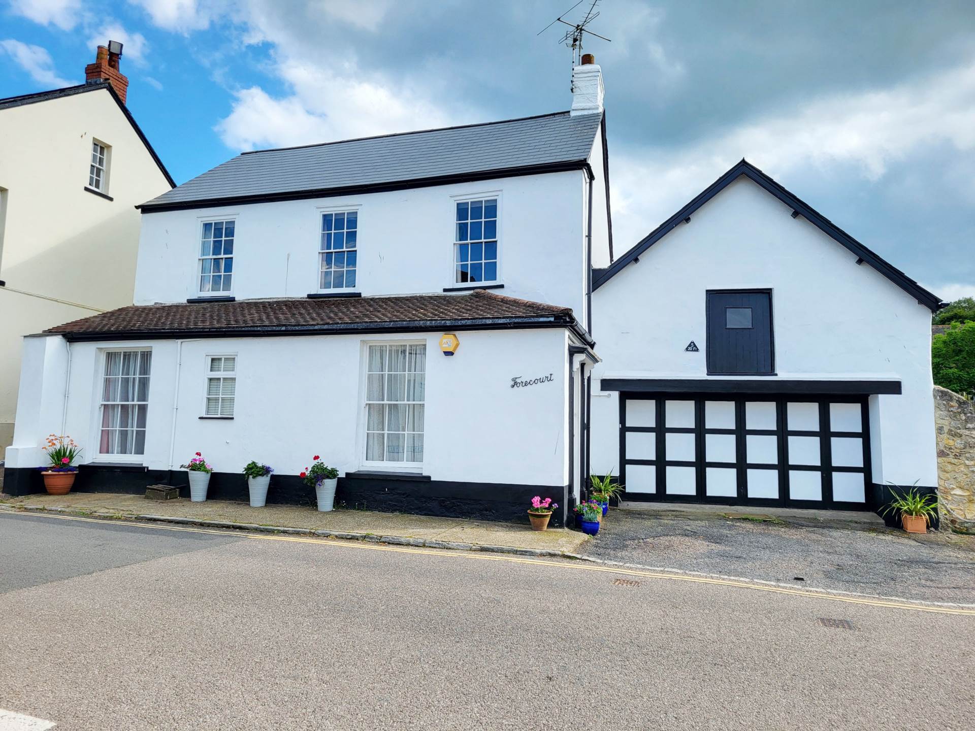 Queens Square, Colyton, Devon, Image 1