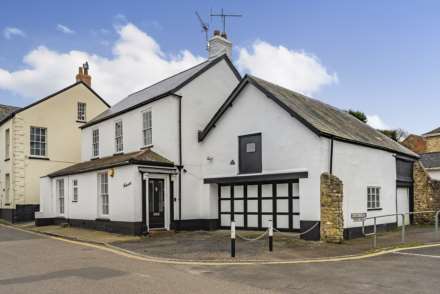 Queens Square, Colyton, Devon, Image 30