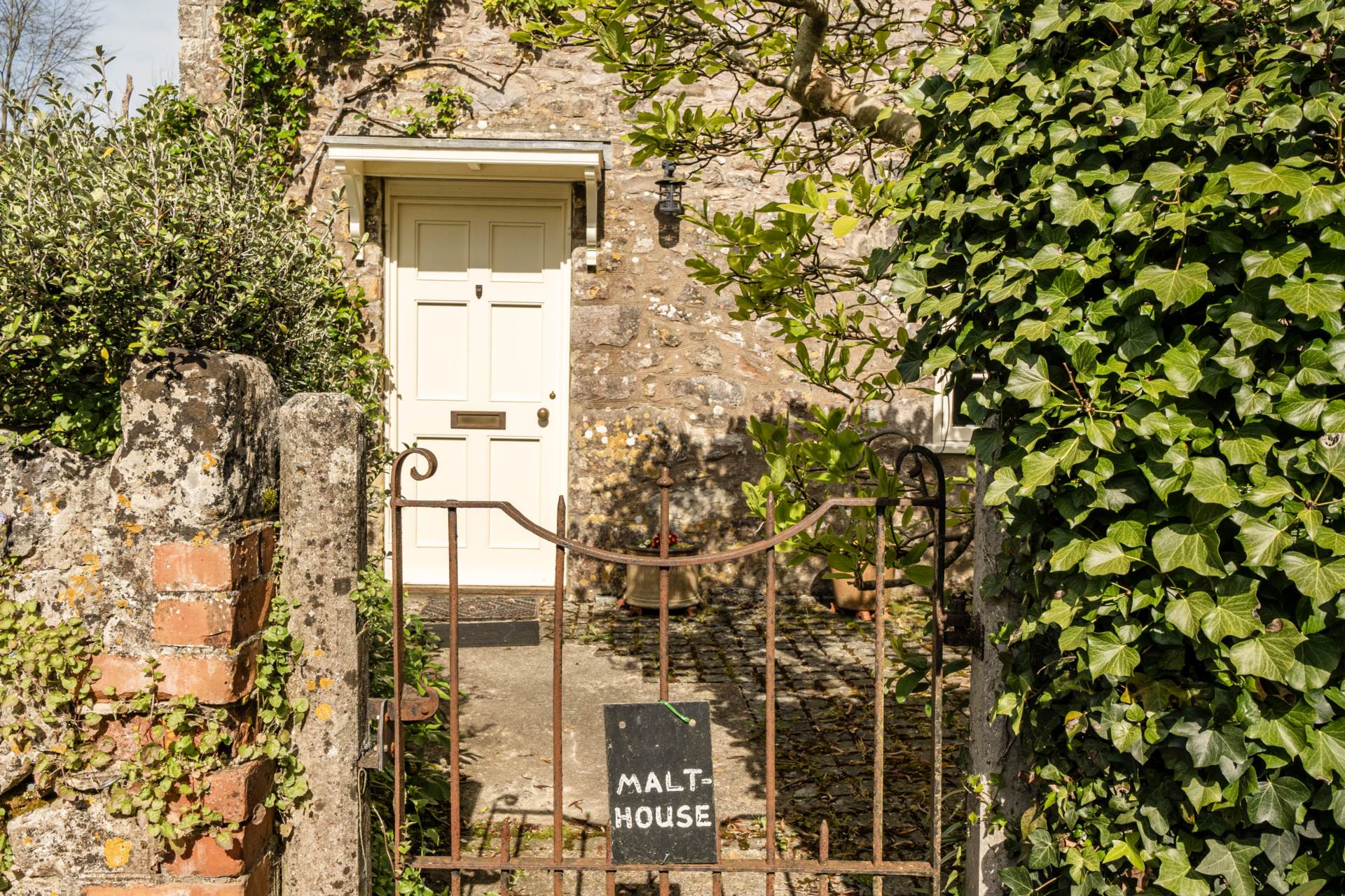 Court Street, Winsham, Somerset, Image 21