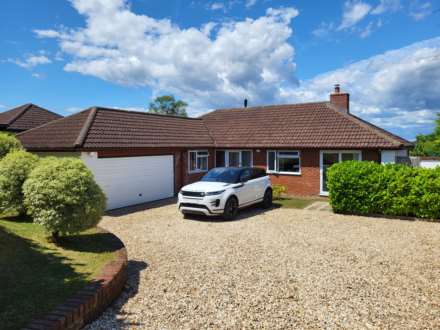 3 Bedroom Detached Bungalow, Crewkerne Road, Axminster