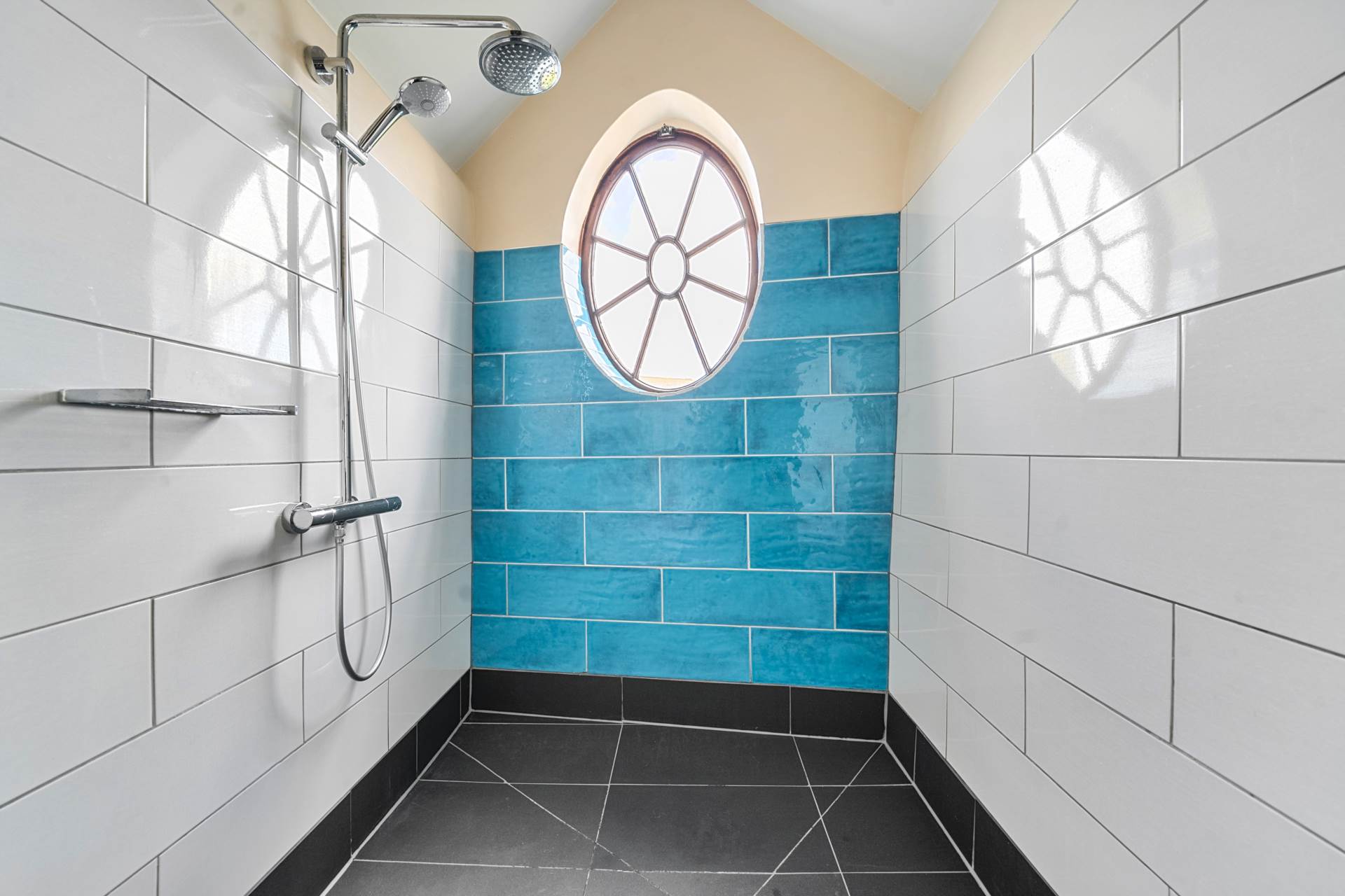 Queen Street, Colyton, Devon, Image 18