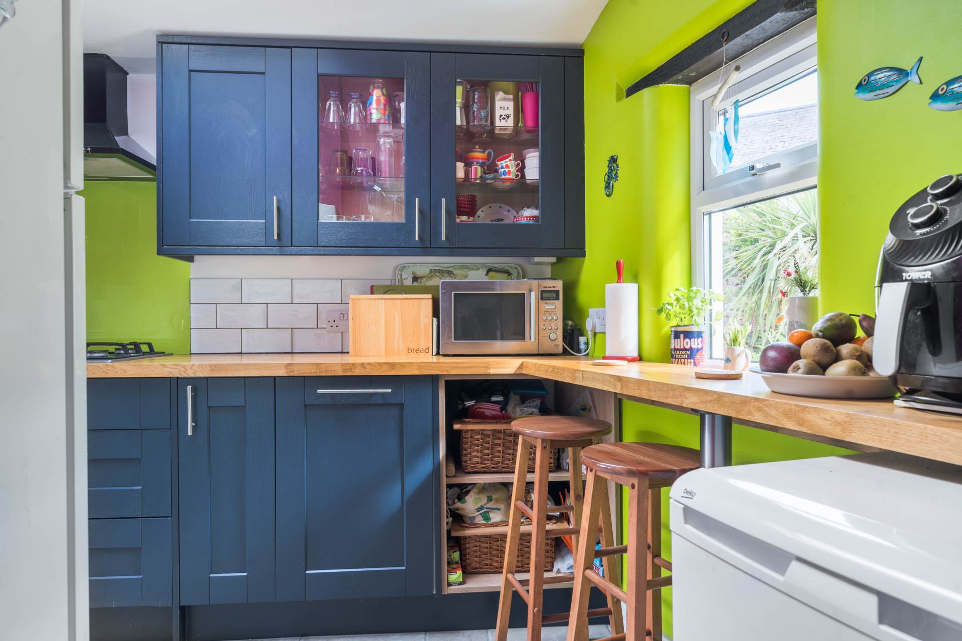 Queen Street, Colyton, Devon, Image 9