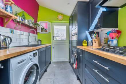 Queen Street, Colyton, Devon, Image 11