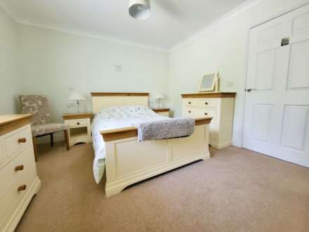 Queens Court, Colyton, Devon, Image 10